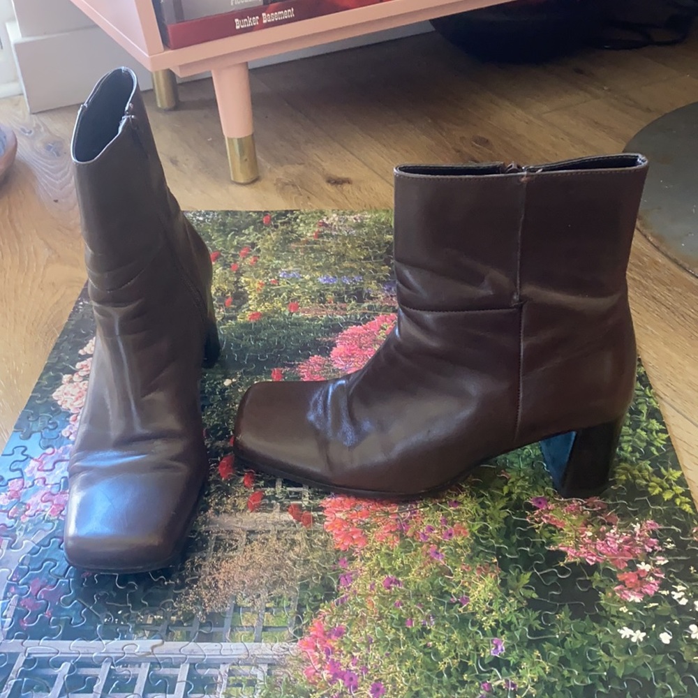 Vintage Nine West-Roslyno Square Toe Booties